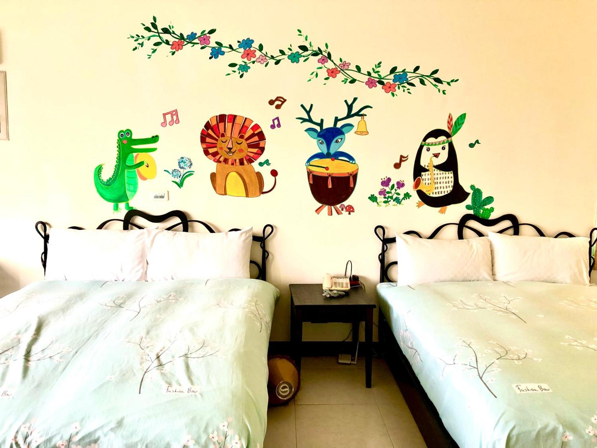 Green Window Homestay綠窗小築天安居民宿 Hualien City Luaran gambar