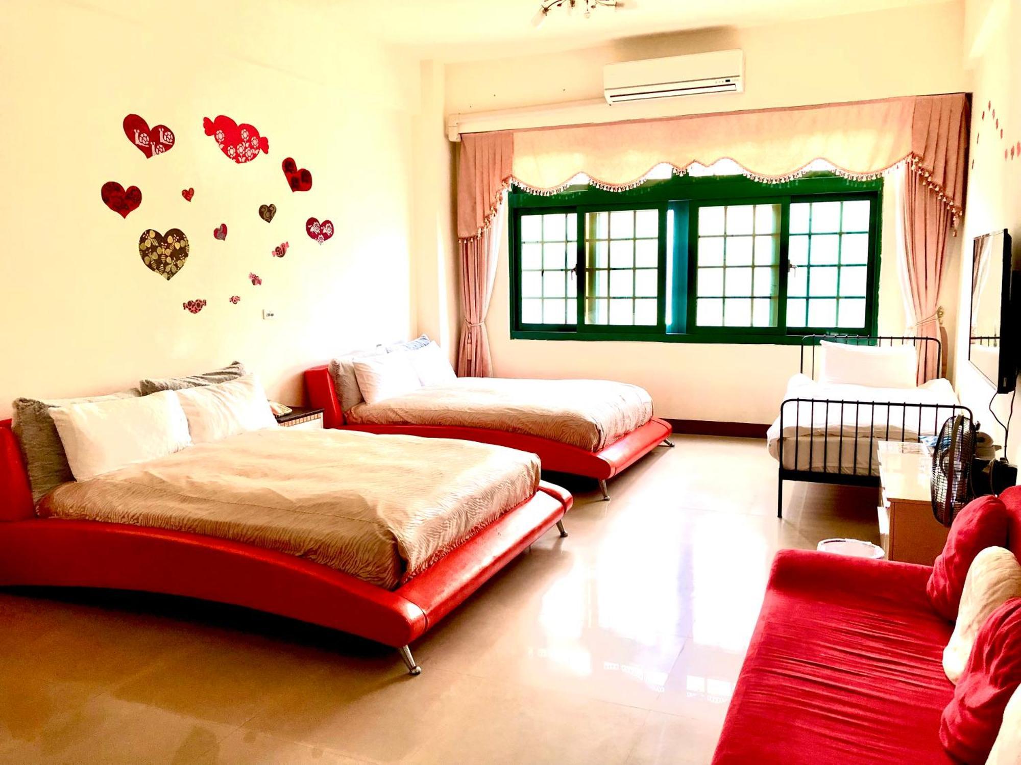 Green Window Homestay綠窗小築天安居民宿 Hualien City Luaran gambar